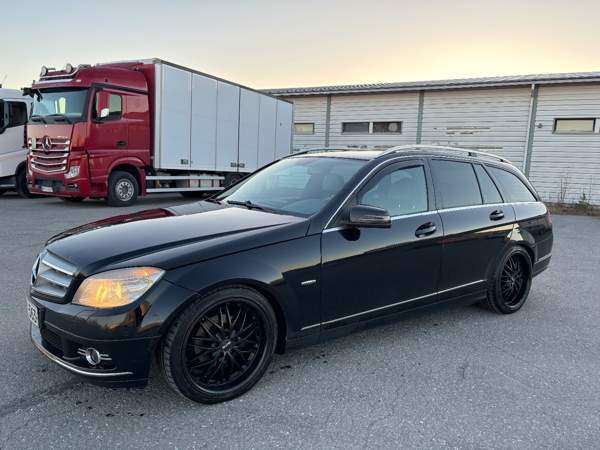 Mercedes-Benz C Сейняйоки - изображение 1