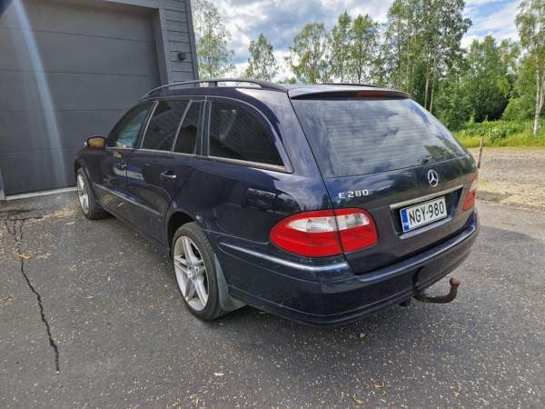 Mercedes-Benz 280 Oulu - valokuva 5