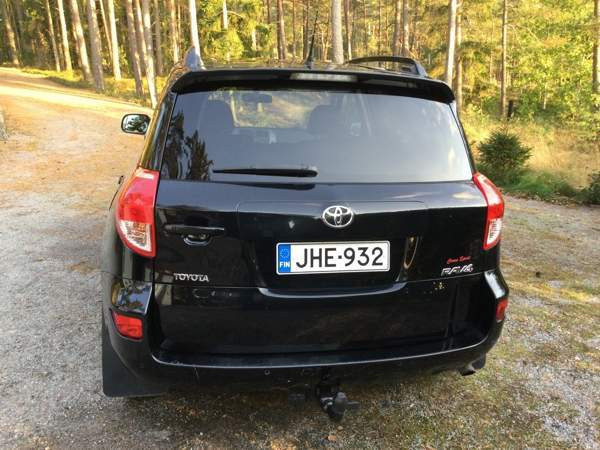 Toyota RAV4 Райсио - изображение 2