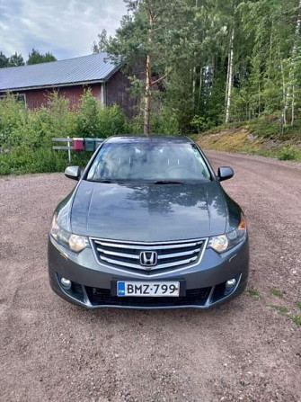Honda Accord Lovisa - valokuva 1