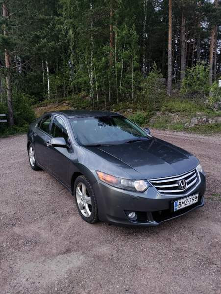 Honda Accord Lovisa - valokuva 2
