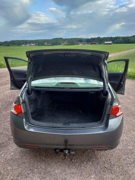 Honda Accord Lovisa - valokuva 7