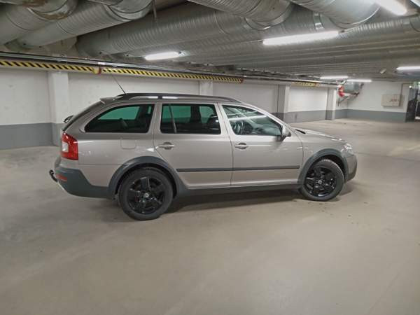 Skoda Octavia Helsinki - valokuva 1
