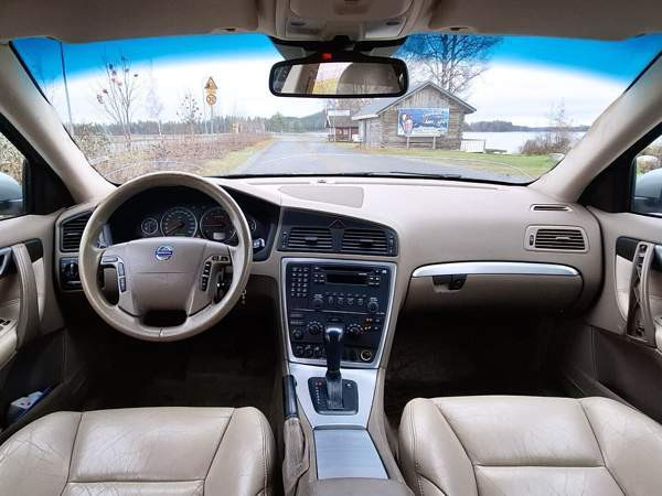 Volvo V70 Kuopio - valokuva 7