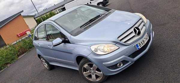 Mercedes-Benz B Sredneuralsk - valokuva 1
