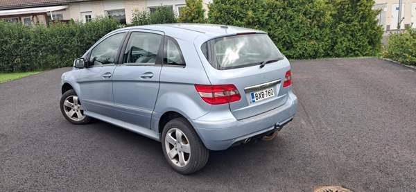 Mercedes-Benz B Sredneuralsk - valokuva 2