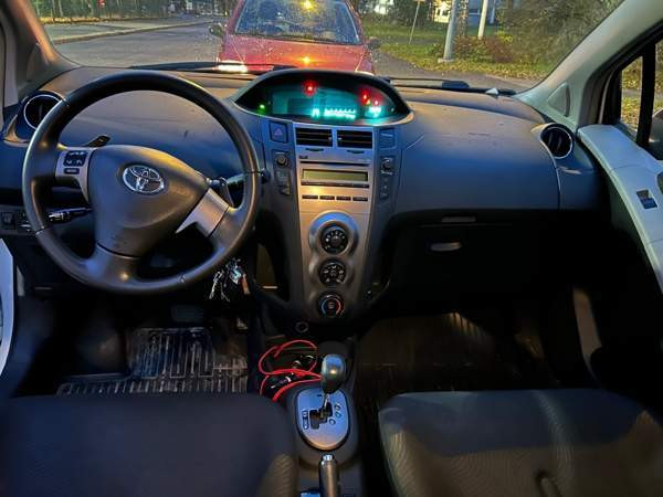Toyota Yaris Helsinki - valokuva 7