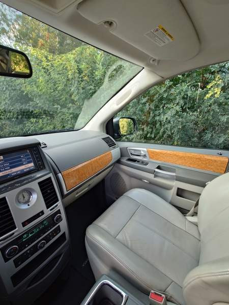 Chrysler Grand Voyager Pirkkala - valokuva 3