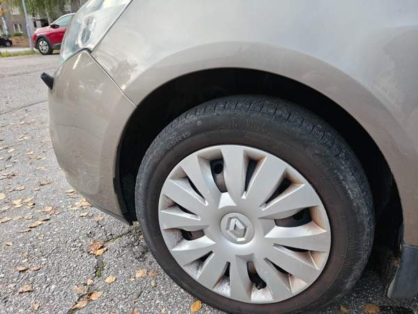 Renault Clio Jyväskylä - valokuva 4