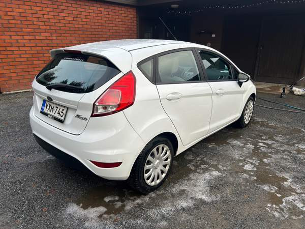 Ford Fiesta Hämeenlinna - valokuva 3