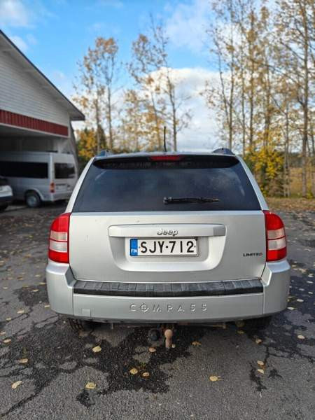 Jeep Compass Espoo - valokuva 4