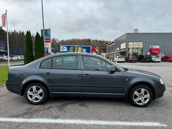 Skoda Superb Sredneuralsk - valokuva 4
