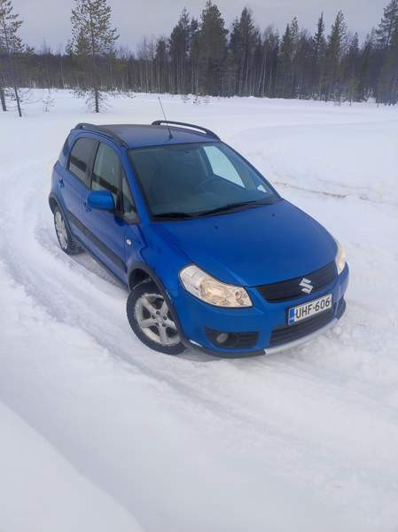 Suzuki SX4 Куусамо - изображение 4