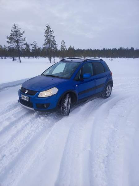 Suzuki SX4 Куусамо - изображение 1
