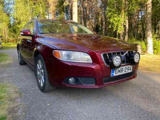 Volvo V70 Лон-ле-Сонье