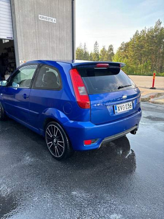 Ford Fiesta Раума - изображение 4