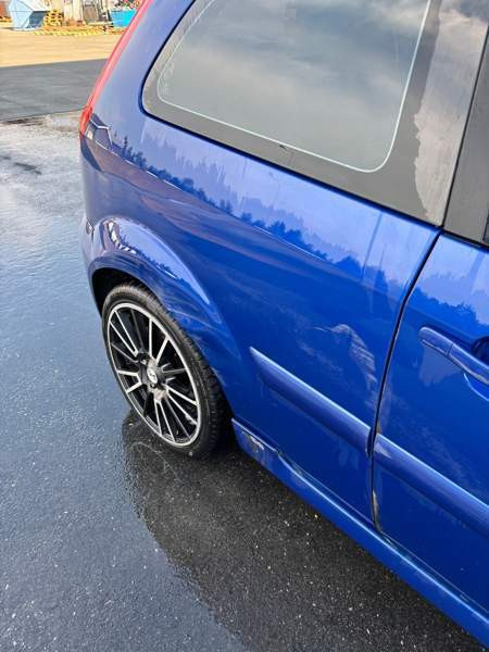 Ford Fiesta Раума - изображение 2