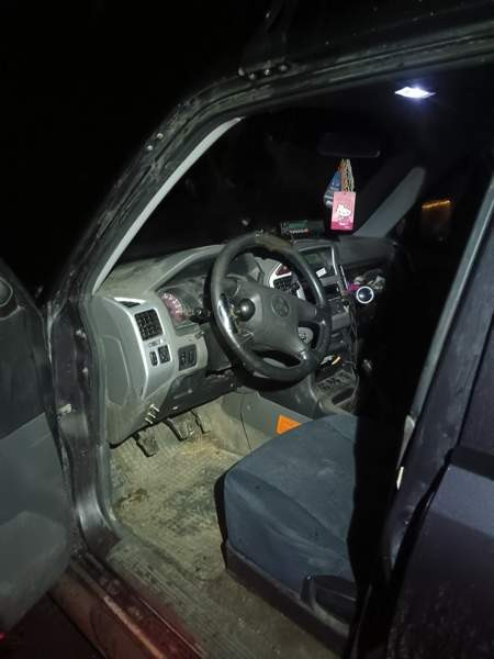 Mitsubishi Pajero Ylihärmä - valokuva 4