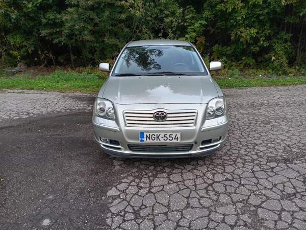 Toyota Avensis Orivesi - valokuva 8