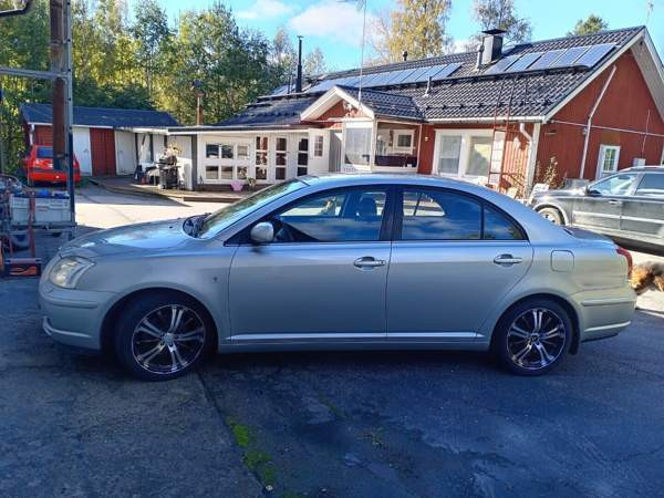 Toyota Avensis Orivesi – foto 3