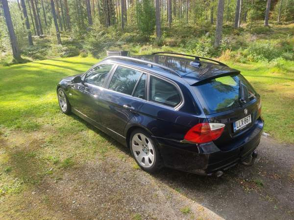 BMW 320 Veteli - valokuva 2