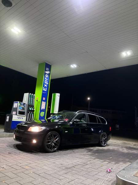 BMW 325 Helsinki - valokuva 2