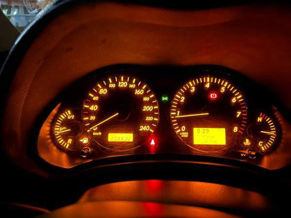 Toyota Avensis Tampere - valokuva 5