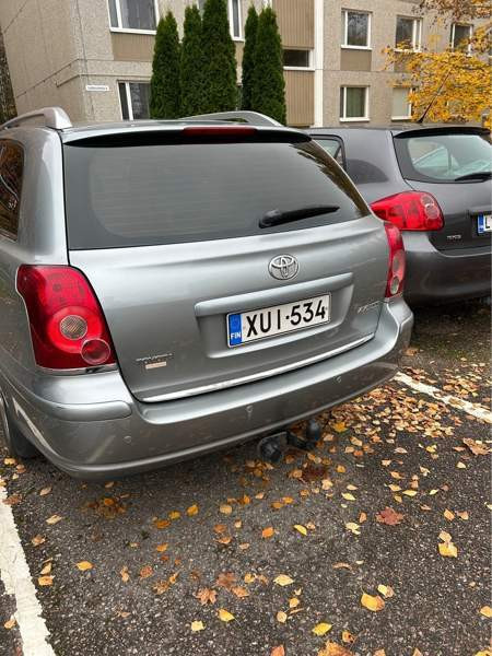 Toyota Avensis Tampere - valokuva 8