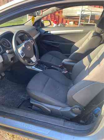 Opel Astra Nokia