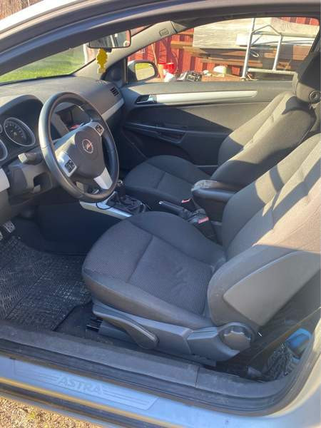 Opel Astra Nokia - valokuva 6