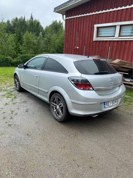 Opel Astra Nokia - valokuva 3