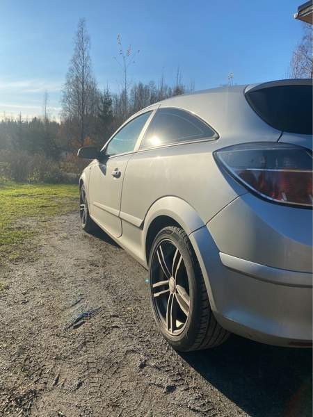 Opel Astra Nokia - valokuva 5