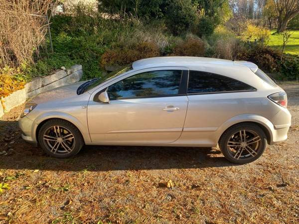 Opel Astra Nokia - valokuva 4