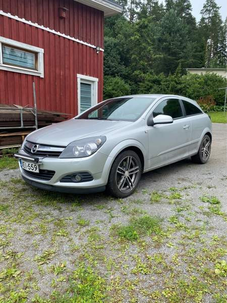 Opel Astra Nokia - valokuva 2