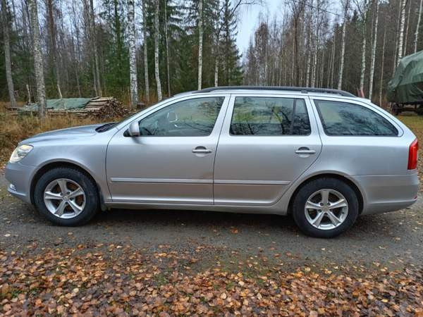 Skoda Octavia Äänekoski - valokuva 2