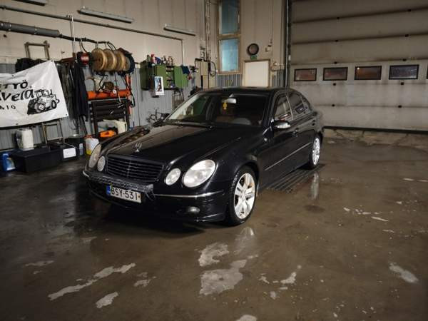 Mercedes-Benz E Tornio - valokuva 3