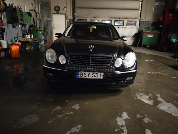Mercedes-Benz E Tornio - valokuva 2
