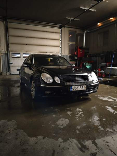 Mercedes-Benz E Tornio - valokuva 1