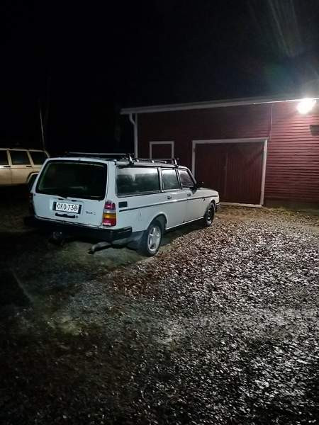 Volvo 240 Iisalmi - valokuva 4
