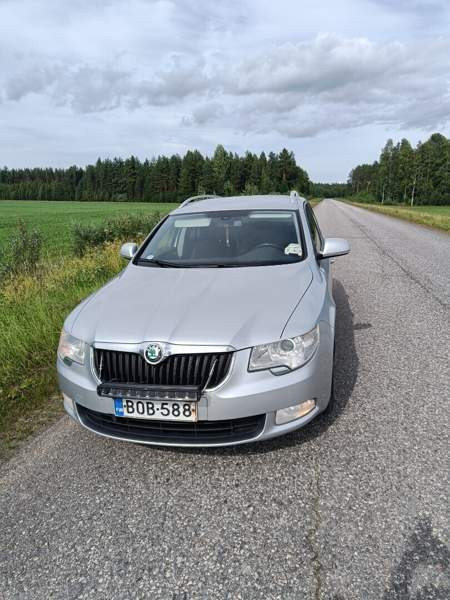 Skoda Superb Йоэнсуу - изображение 3