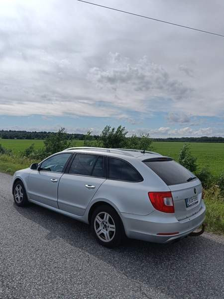 Skoda Superb Йоэнсуу - изображение 1