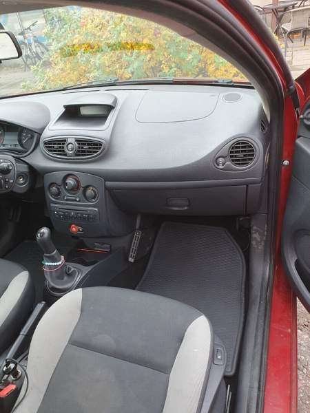 Renault Clio Joensuu - valokuva 7