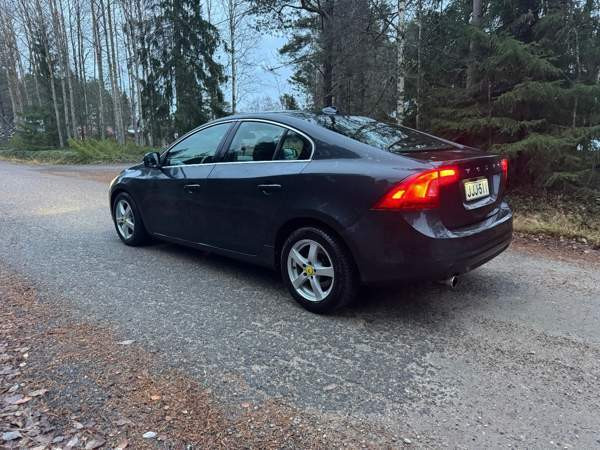 Volvo S60 Oulu - valokuva 3