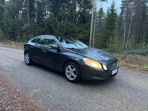 Volvo S60 Oulu - valokuva 1