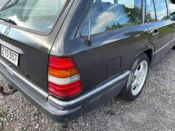 Mercedes-Benz E Рованиеми