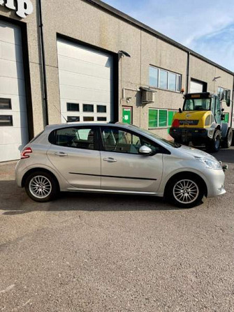 Peugeot 208 Туусула - изображение 3