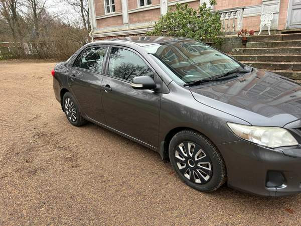 Toyota Corolla Siuntio - valokuva 5