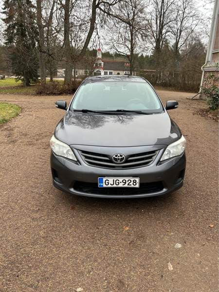 Toyota Corolla Siuntio - valokuva 3