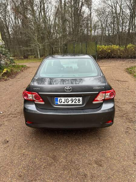 Toyota Corolla Siuntio - valokuva 7