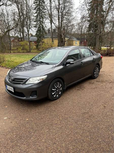 Toyota Corolla Siuntio - valokuva 2